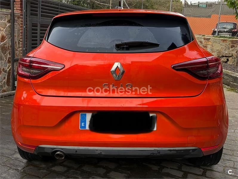 Usado Renault Clio V Zen 130 CV (95 kW) 2020 Naranja Berlina