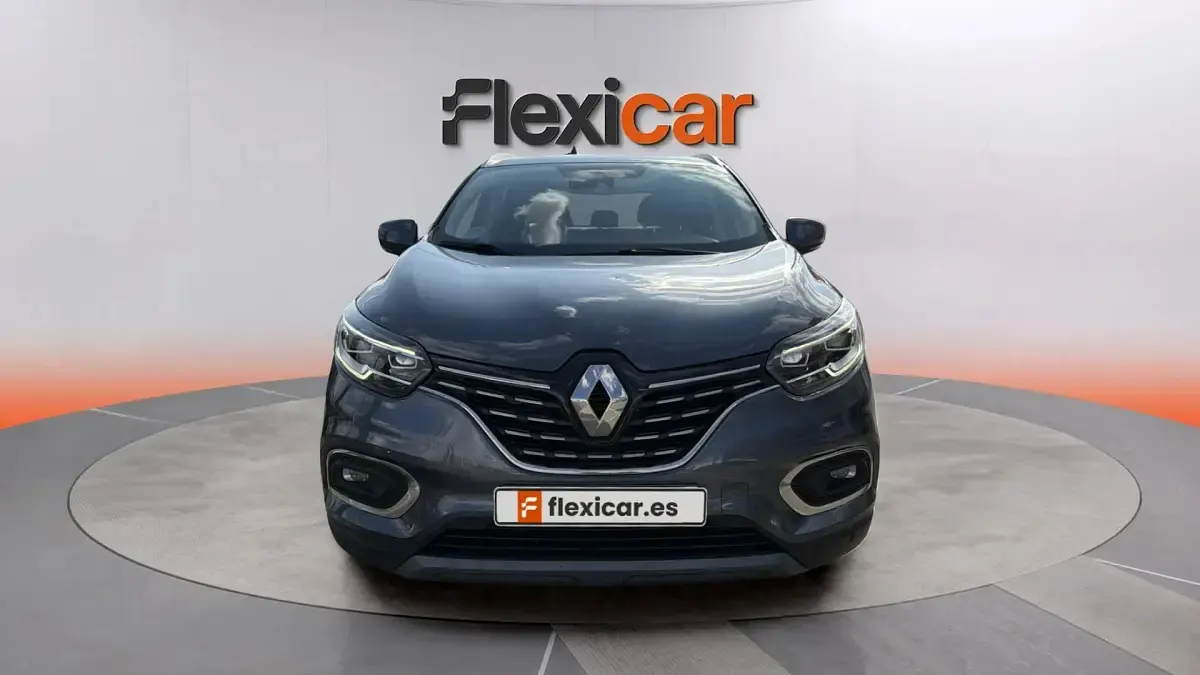 Usado Renault Kadjar Zen 140 CV (102 kW) 2021 Gris SUV