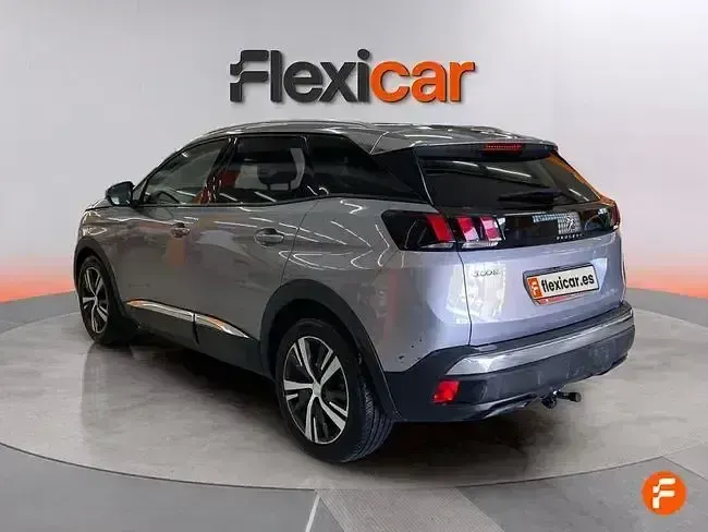 Usado Peugeot 3008 Allure 130 CV (95 kW) 2018 Gris SUV