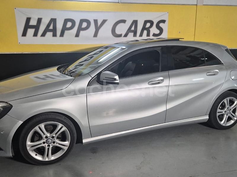 Gris / plata Usado 2013 Mercedes A180 Urban Berlina | 15.999 € (Caro) - Imagen 1/4