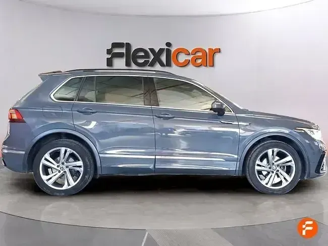 Usado VW Tiguan R-line 150 CV (110 kW) 2024 Gris SUV