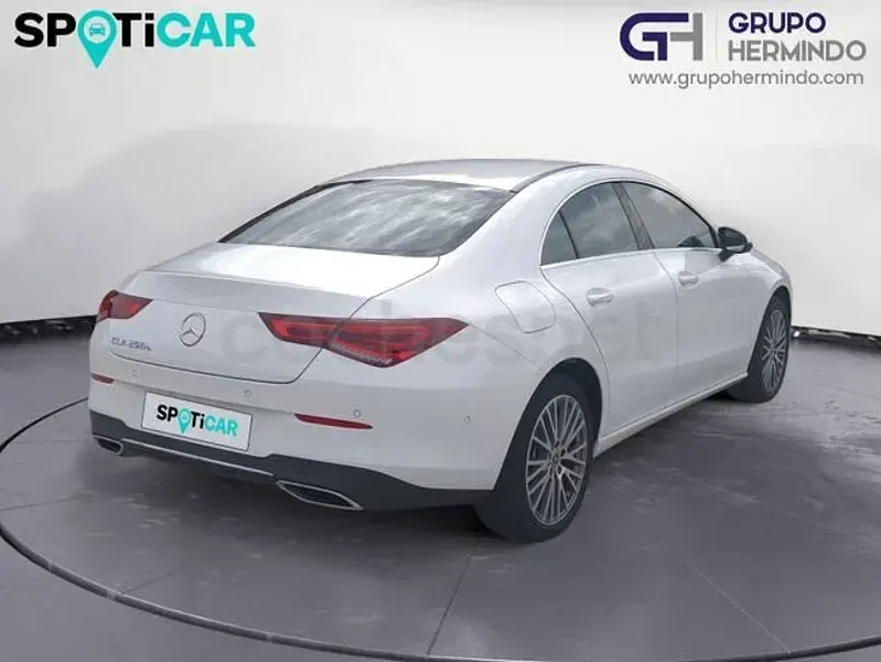 Usado Mercedes CLA250e 218 CV (160 kW) 2022 Blanco Berlina