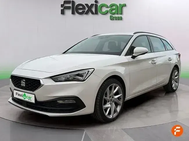 Usado Seat Leon FR 110 CV (80 kW) 2022 Blanco