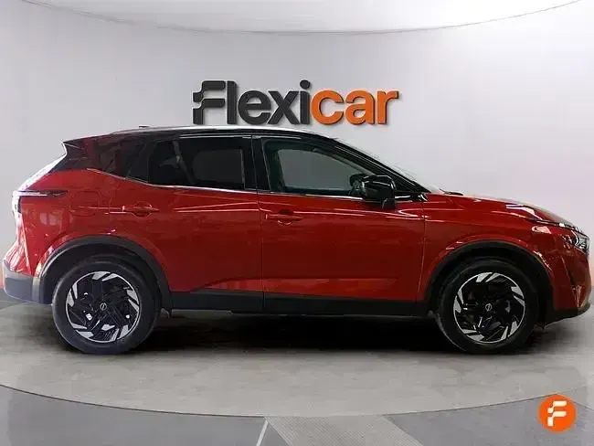 Usado Nissan Qashqai N-Connecta 140 CV (102 kW) 2025 Rojo SUV