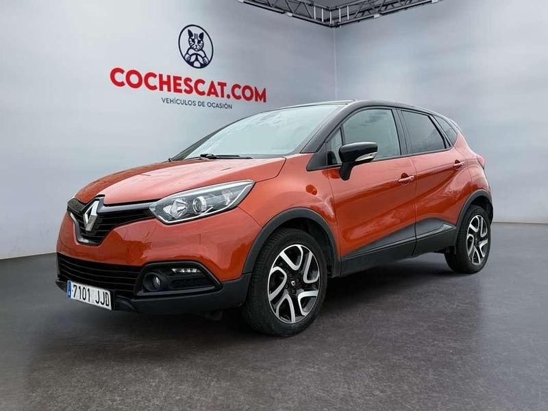 Rojo Usado 2015 Renault Captur Zen SUV | 7900 € (Buen precio) - Imagen 1/4