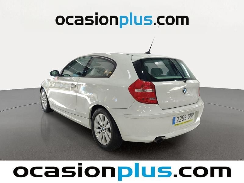 Usado BMW 116 122 CV (89 kW) 2008 Blanco Utilitario