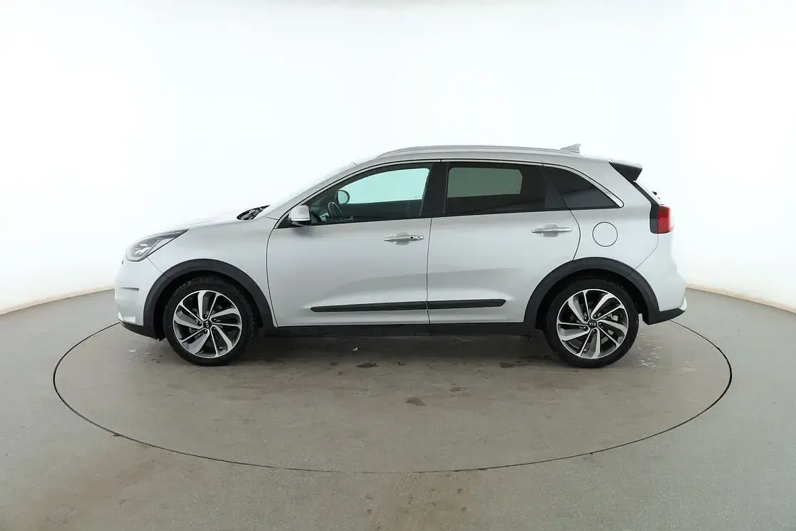 Usado Kia Niro 141 CV (103 kW) 2018 Gris SUV