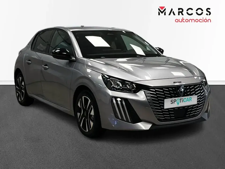 Usado Peugeot 208 Allure 100 CV (73 kW) 2025 Utilitario