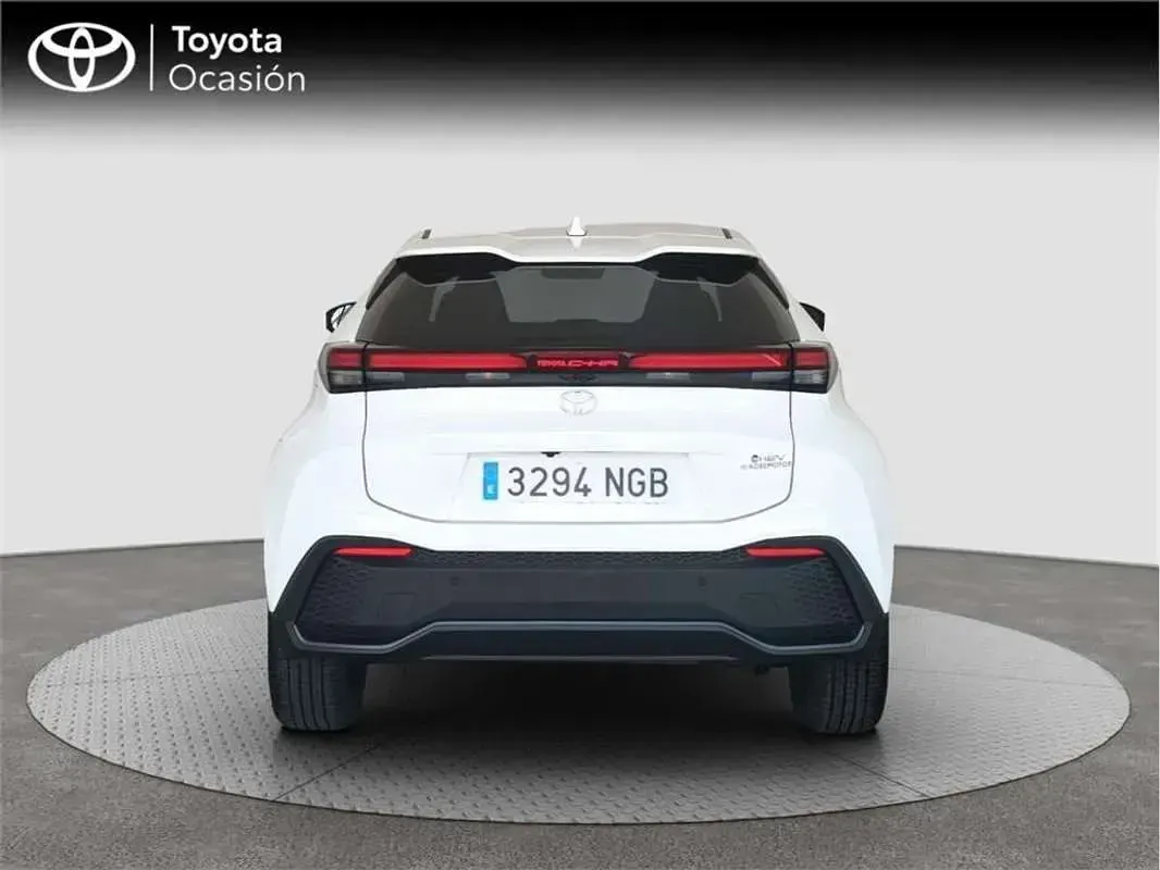 Usado Toyota Auris Advance 136 CV (100 kW) 2025 Utilitario