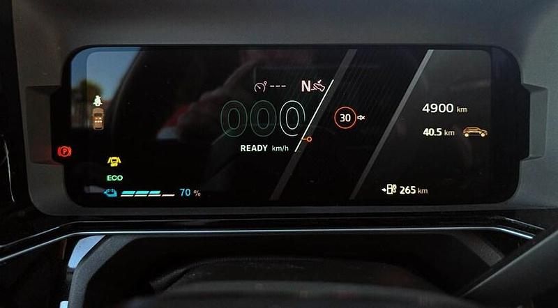 Usado Renault R5 Iconic 110 kW (150 CV) 2024 Azul Utilitario