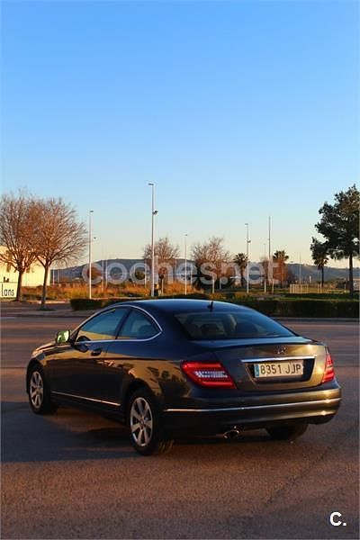 Usado Mercedes C220 170 CV (125 kW) 2013 Gris / plata Coupe