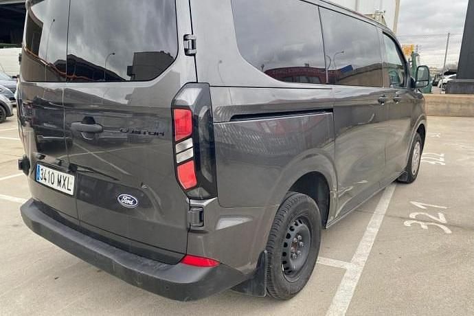 Usado Ford Tourneo Trend 136 CV (100 kW) 2024 Berlina