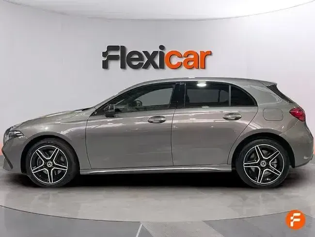 Käytetty Mercedes A250 218 HP (160 kW) 2024 Harmaa