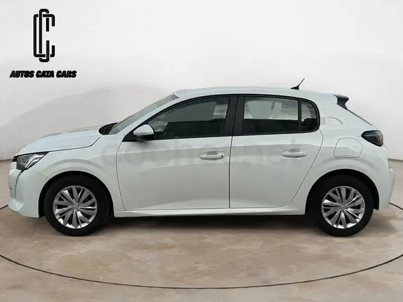 Usado Peugeot 208 Active 100 CV (73 kW) 2021 Blanco Utilitario