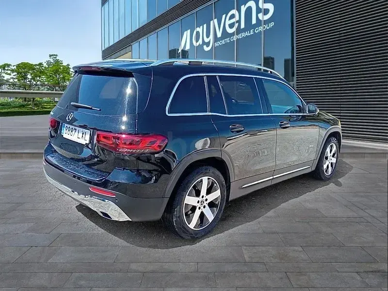 Usado Mercedes GLB180 136 CV (100 kW) 2022 Negro SUV