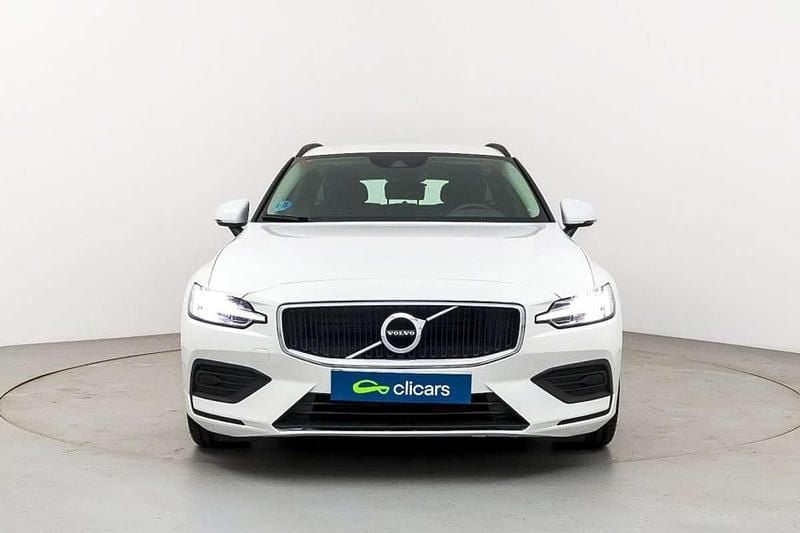 Usado Volvo V60 Momentum 197 CV (144 kW) 2021 Blanco Familiar