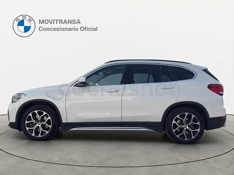 Usado BMW X1 Comfort Edition 220 CV (161 kW) 2021 Blanco SUV