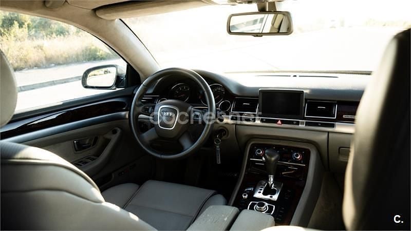 Gris / plata Usado 2004 Audi A8L Berlina | 12.900 € - Imagen 1/4