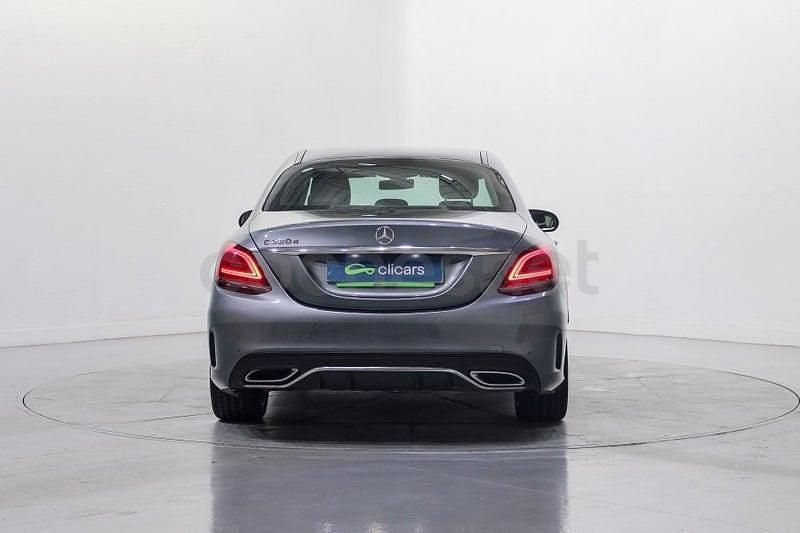 Usado Mercedes C220 200 CV (147 kW) 2019 Gris / plata Berlina