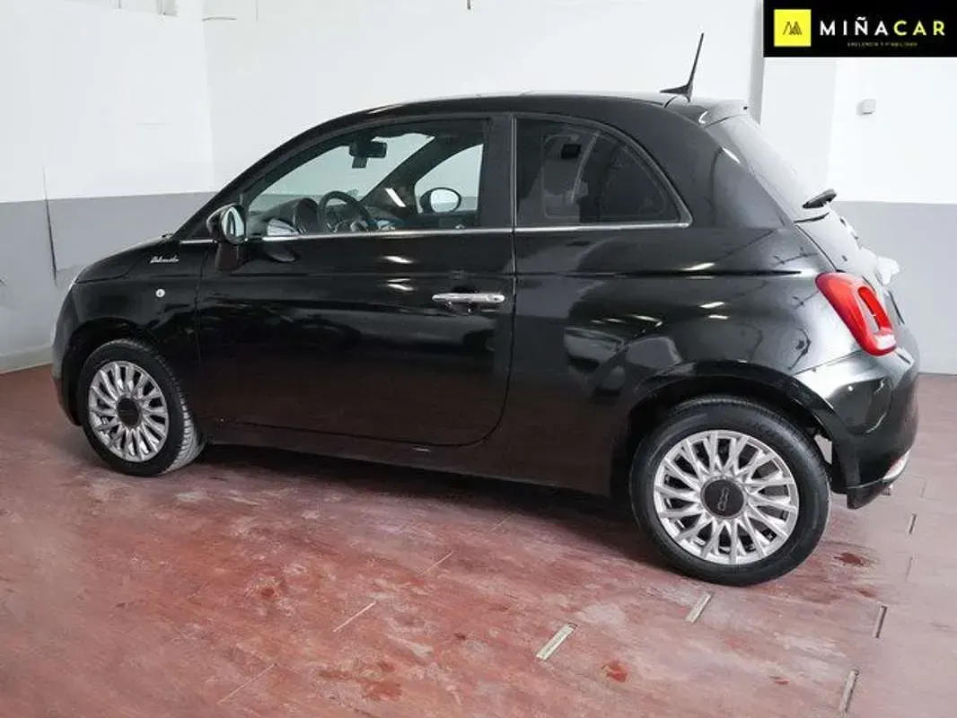 Usado Fiat 500 Dolcevita 71 CV (52 kW) 2022 Negro Utilitario