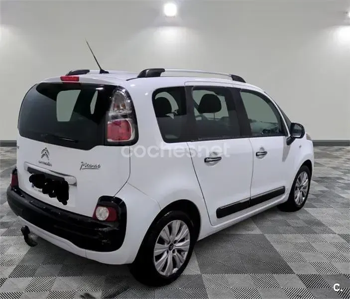 Usado Citroën C3 Picasso Live 110 CV (80 kW) 2016 Blanco Monovolumen