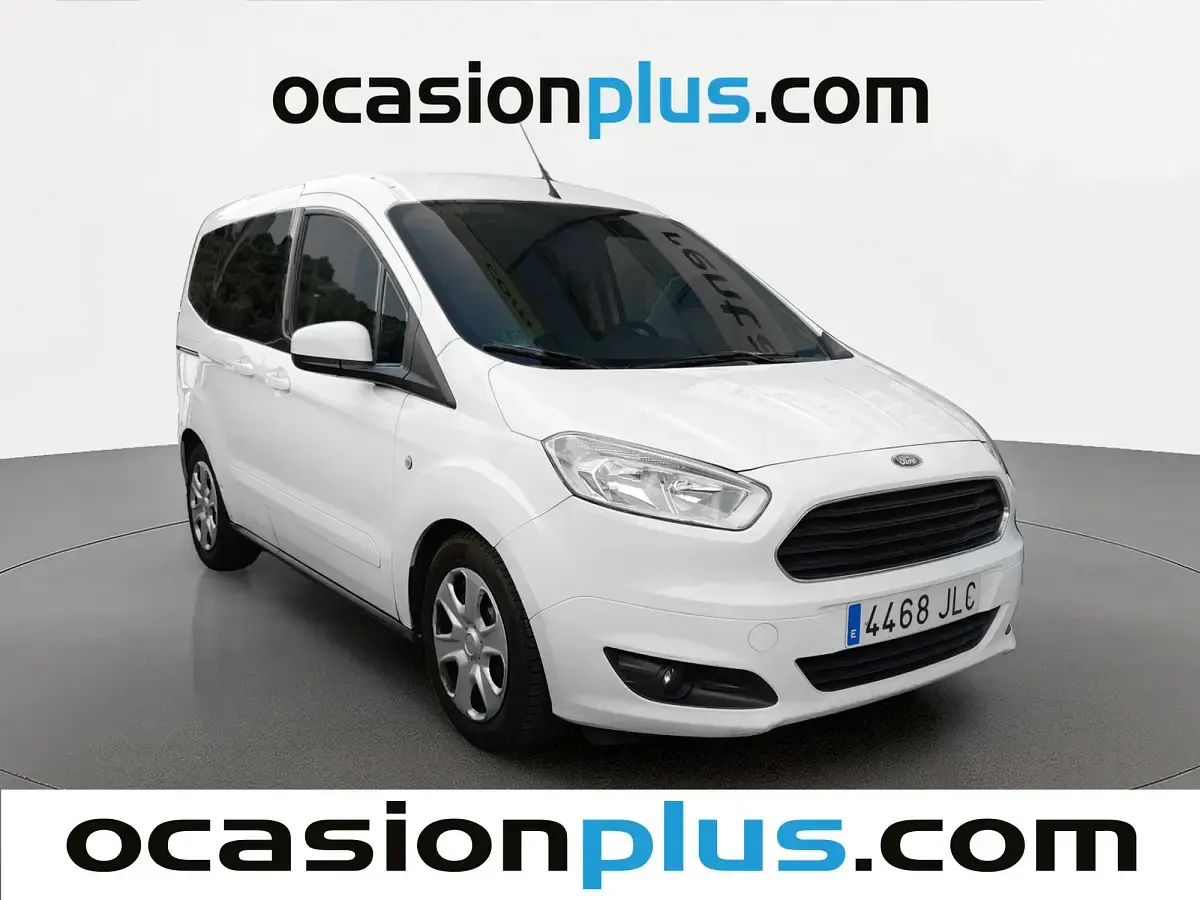 Usado Ford Tourneo Courier Trend 95 CV (69 kW) 2016 Blanco Monovolumen