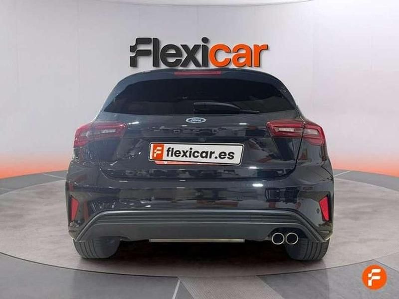 Usado Ford Focus Active 125 CV (91 kW) 2023 Negro Utilitario