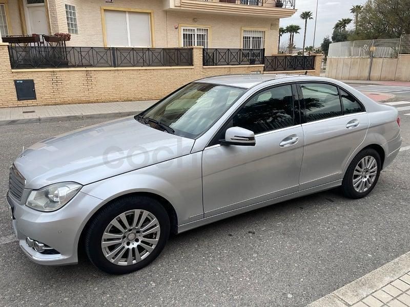 Usado Mercedes C220 Elegance 170 CV (125 kW) 2013 Gris / plata Berlina