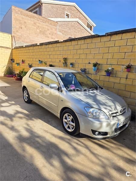 Usado Toyota Corolla Sol 116 CV (85 kW) 2005 Gris / plata Berlina