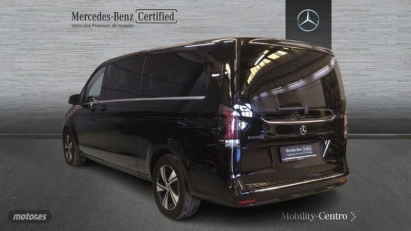 Usado Mercedes V220 Avantgarde 163 CV (119 kW) 2025 Negro Monovolumen
