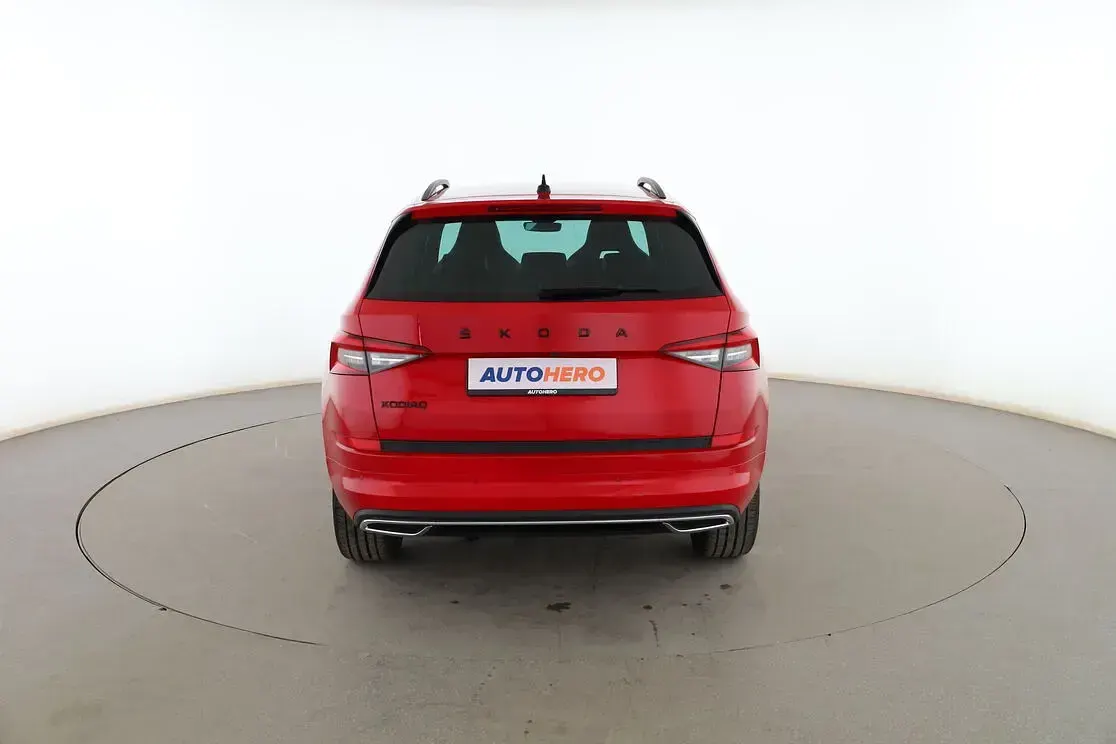 Usado Skoda Kodiaq SportLine 150 CV (110 kW) 2021 Rojo SUV