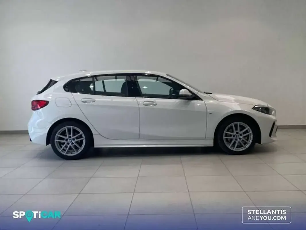 Usado BMW 118 150 CV (110 kW) 2023 Blanco Utilitario