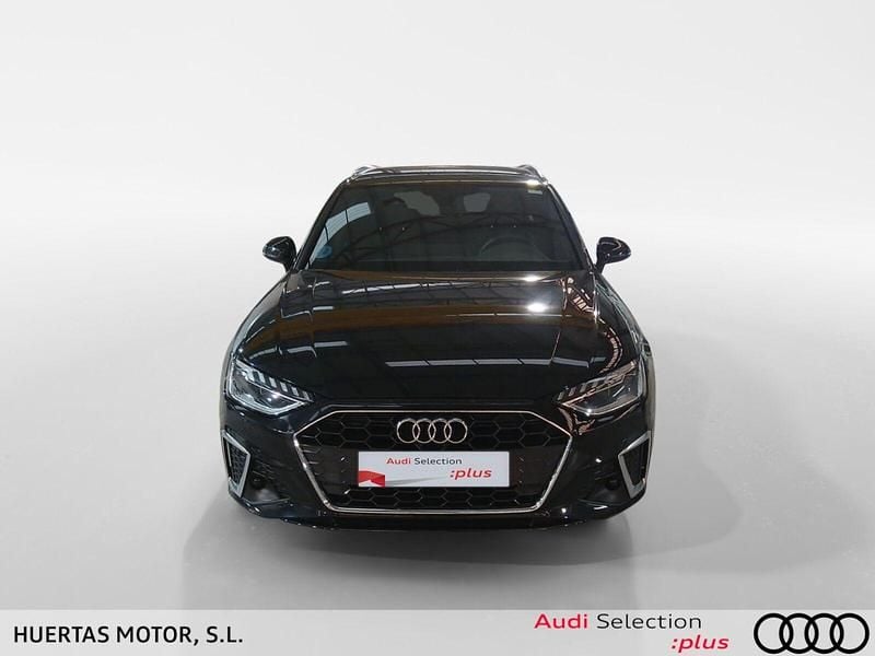 Usado Audi A4 S-Line 163 CV (119 kW) 2024 Negro Familiar