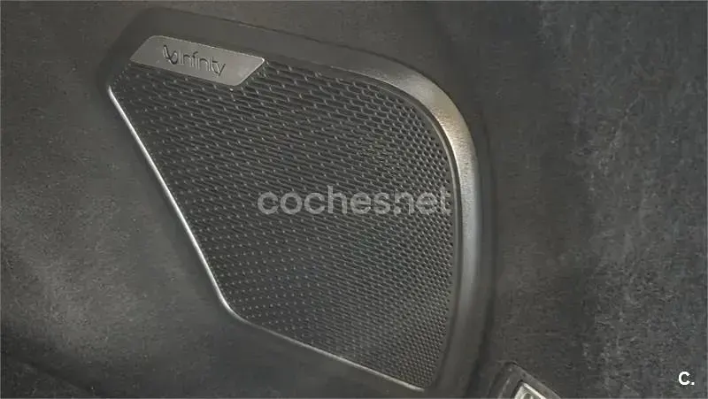 Usado Lynk & Co 01 261 CV (191 kW) 2022 Negro SUV