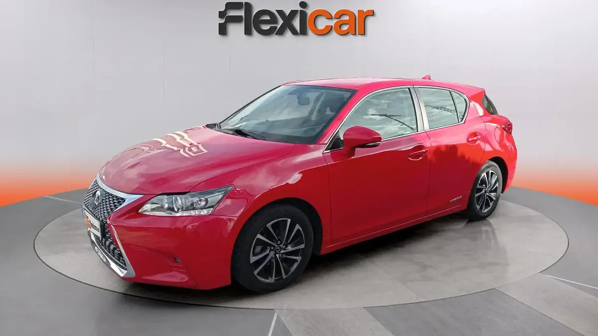 Usado Lexus CT200h 170 CV (125 kW) 2018 Rojo Berlina