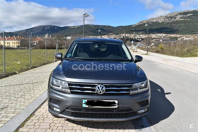 Usado VW Tiguan Allspace Sportline 150 CV (110 kW) 2018 Gris / plata SUV