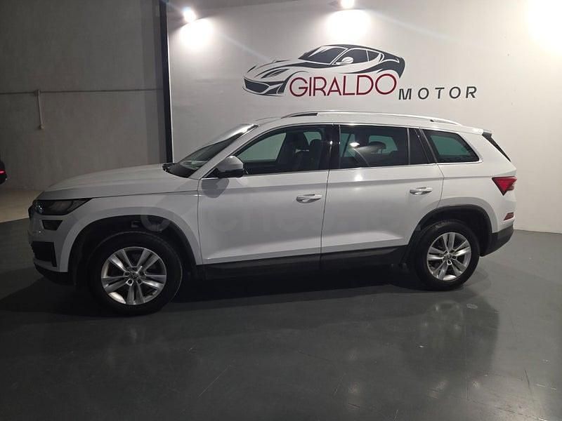 Usado Skoda Kodiaq Ambition 150 CV (110 kW) 2023 Blanco SUV