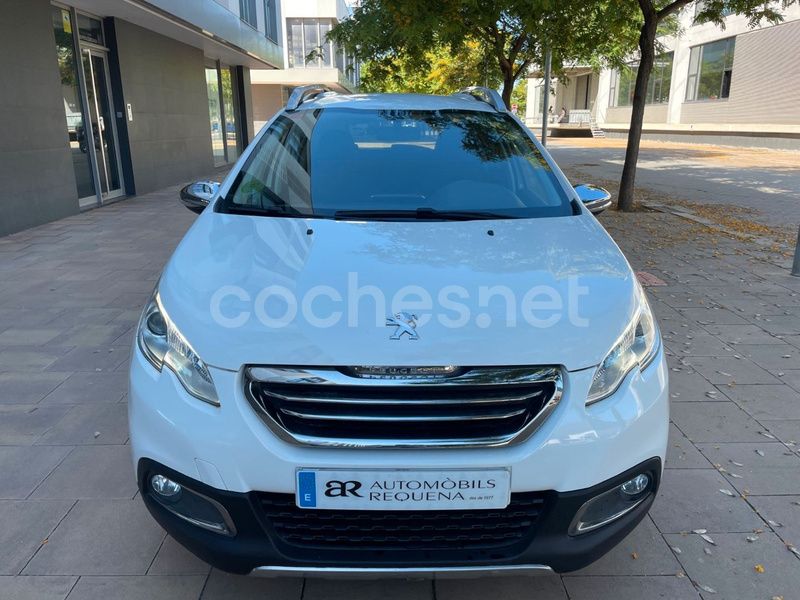 Usado Peugeot 2008 Style 110 CV (80 kW) 2016 Blanco SUV