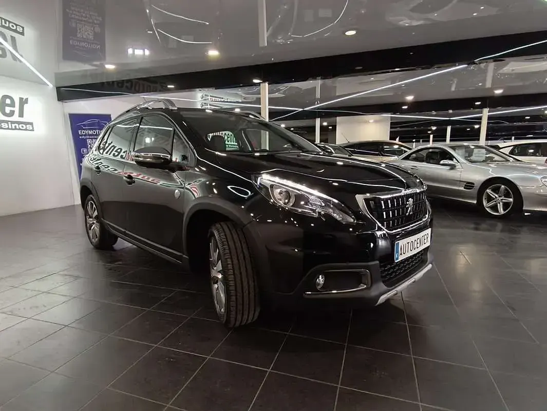 Usado Peugeot 2008 Crossway 110 CV (80 kW) 2017 Negro SUV