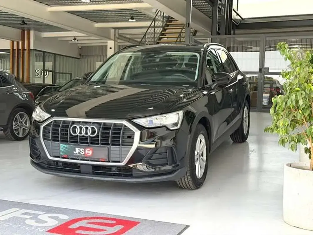 Usado Audi Q3 150 CV (110 kW) 2021 Negro SUV