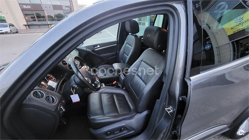 Usado VW Tiguan Business 140 CV (102 kW) 2015 Gris / plata SUV