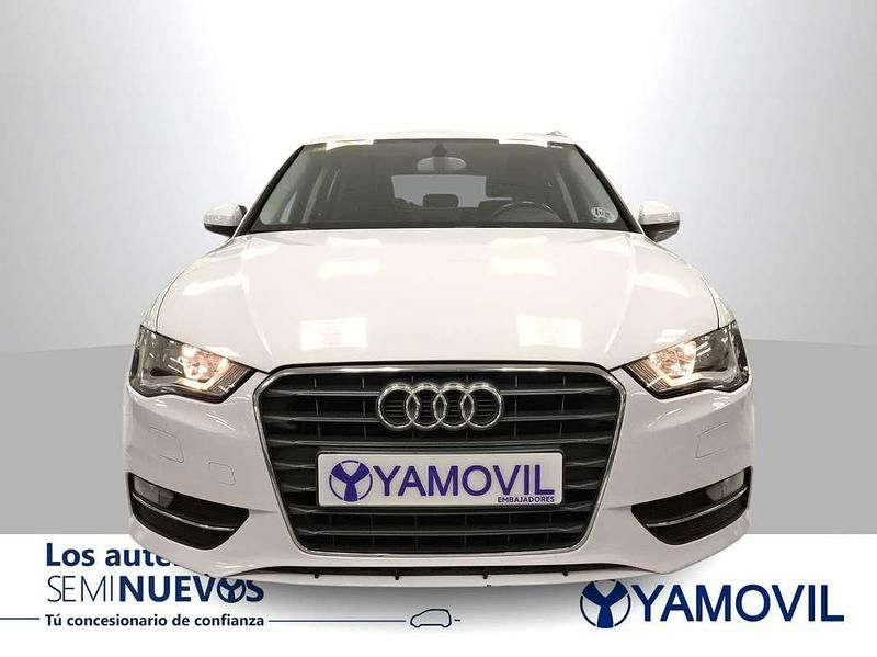 Usado Audi A3 Sportback Attraction 105 CV (77 kW) 2013 Blanco Utilitario