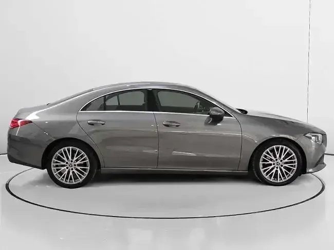 Usado Mercedes CLA200 150 CV (110 kW) 2023 Gris Berlina