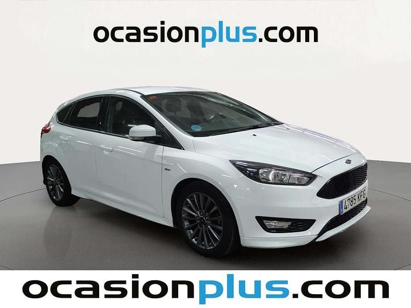 Usado Ford Focus ST-Line 125 CV (91 kW) 2017 Blanco Utilitario