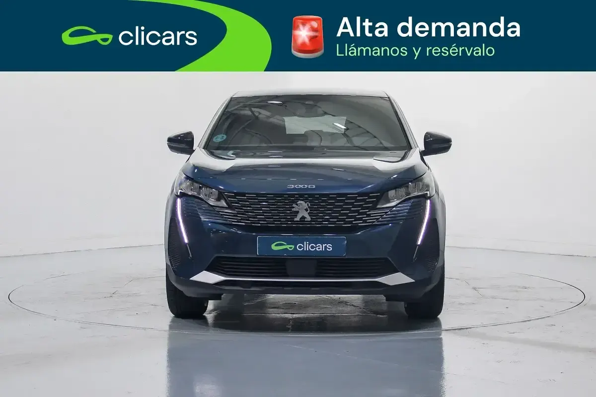 Usado Peugeot 3008 Allure 130 CV (95 kW) 2024 Azul SUV
