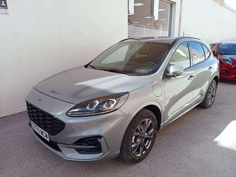 Usado Ford Kuga ST-Line X 224 CV (164 kW) 2022 Plateado SUV