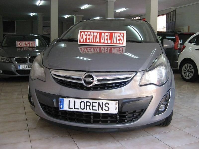 Usado Opel Corsa Selective 85 CV (62 kW) 2014 Gris / plata Utilitario
