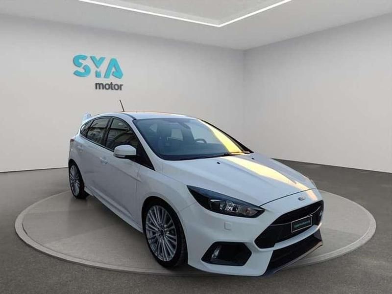 Usado Ford Focus RS 354 CV (260 kW) 2017 Blanco Berlina
