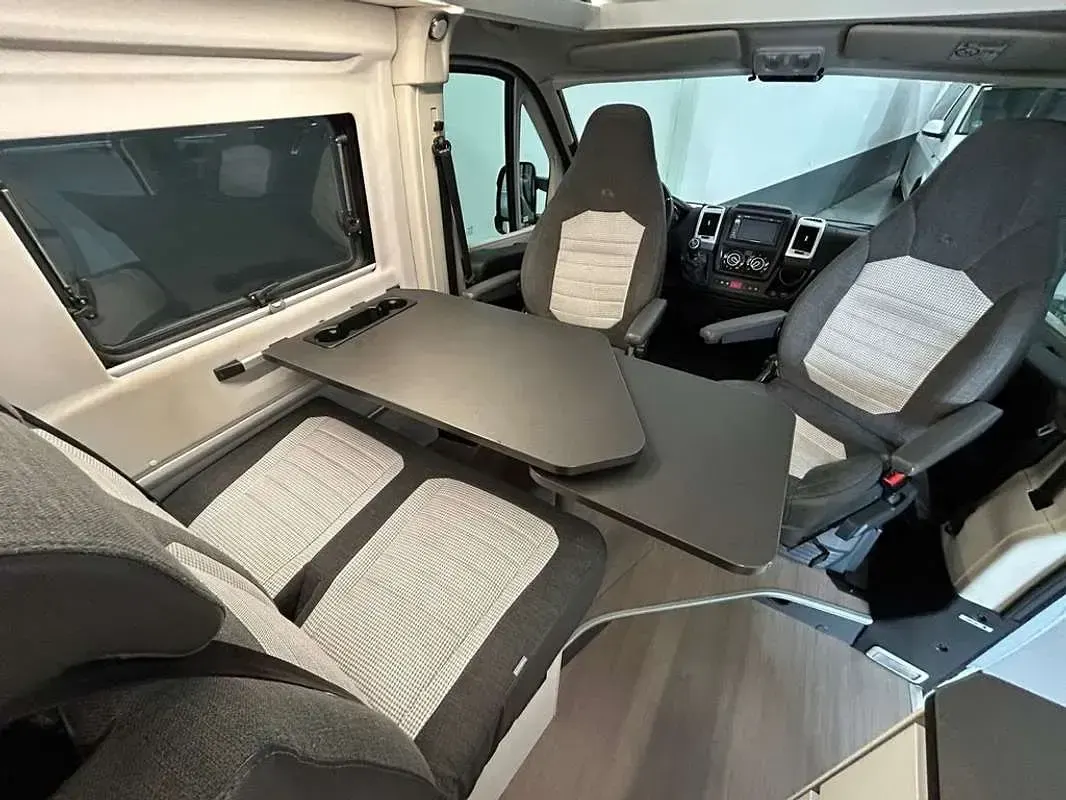 Usado Fiat Ducato 139 CV (102 kW) 2021 Gris Van