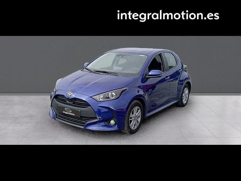 Azul Usado 2024 Toyota Yaris Edition Berlina | 19.990 € (Precio justo) - Imagen 1/4